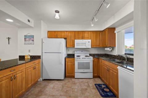Condominio en venta en Punta Gorda, Florida, 2 dormitorios, 95.04 m2 № 2156109 - foto 10