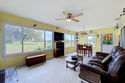 House in Port Richey, Florida 2 bedrooms, 139.91 sq.m. № 2393749 - photo 26