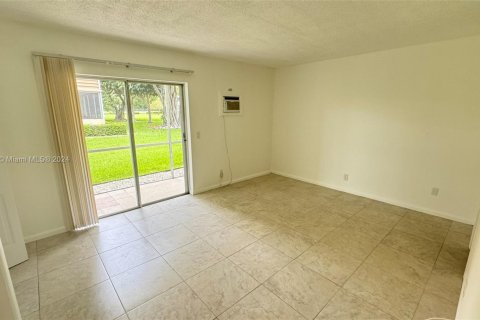 Condominio en venta en West Palm Beach, Florida, 1 dormitorio, 51.84 m2 № 1269303 - foto 11