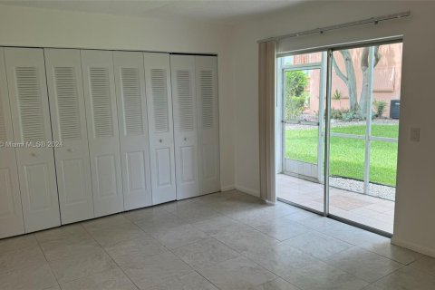 Condominio en venta en West Palm Beach, Florida, 1 dormitorio, 51.84 m2 № 1269303 - foto 17