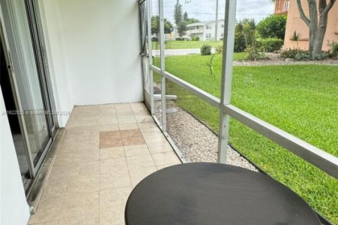 Condominio en venta en West Palm Beach, Florida, 1 dormitorio, 51.84 m2 № 1269303 - foto 27
