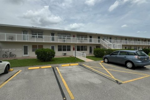 Condominio en venta en West Palm Beach, Florida, 1 dormitorio, 51.84 m2 № 1269303 - foto 24