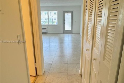 Condominio en venta en West Palm Beach, Florida, 1 dormitorio, 51.84 m2 № 1269303 - foto 21
