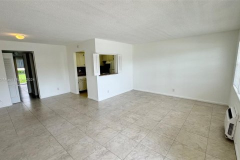 Condominio en venta en West Palm Beach, Florida, 1 dormitorio, 51.84 m2 № 1269303 - foto 5