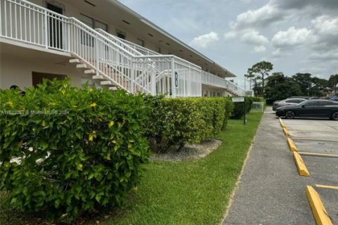 Condominio en venta en West Palm Beach, Florida, 1 dormitorio, 51.84 m2 № 1269303 - foto 25