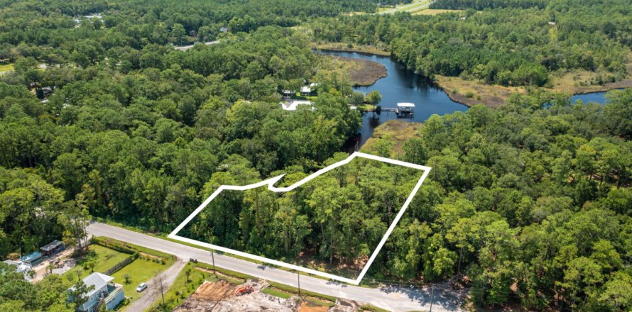 Land in Freeport, Florida № 558613