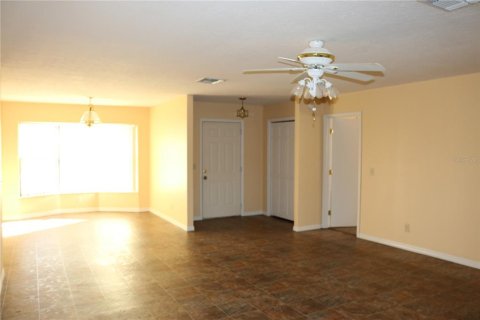 House in Dunnellon, Florida 2 bedrooms, 153.85 sq.m. № 1906792 - photo 9
