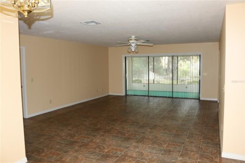 House in Dunnellon, Florida 2 bedrooms, 153.85 sq.m. № 1906792 - photo 8