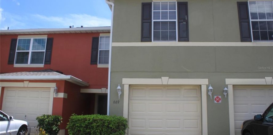 Townhouse in Orlando, Florida 3 bedrooms, 138.89 sq.m. № 2238585