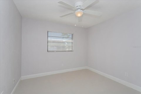 Villa ou maison à louer à Deltona, Floride: 3 chambres, 152.27 m2 № 1911775 - photo 14