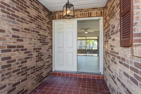 Villa ou maison à louer à Deltona, Floride: 3 chambres, 152.27 m2 № 1911775 - photo 4