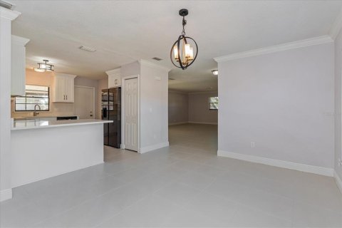 Villa ou maison à louer à Deltona, Floride: 3 chambres, 152.27 m2 № 1911775 - photo 9