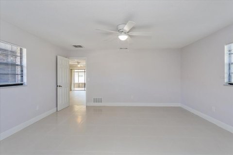 Villa ou maison à louer à Deltona, Floride: 3 chambres, 152.27 m2 № 1911775 - photo 22