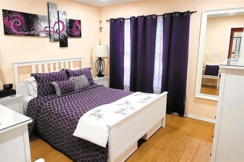 Villa ou maison à vendre à Bradenton, Floride: 2 chambres, 97.55 m2 № 1630620 - photo 11