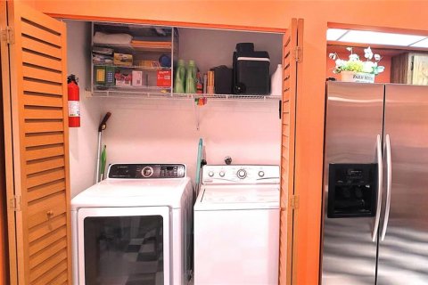 Villa ou maison à vendre à Bradenton, Floride: 2 chambres, 97.55 m2 № 1630620 - photo 25