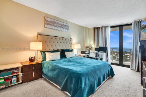 Condo in Aventura, Florida, 2 bedrooms  № 1896811 - photo 17