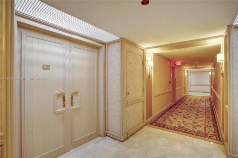 Condo in Aventura, Florida, 2 bedrooms  № 1896811 - photo 2