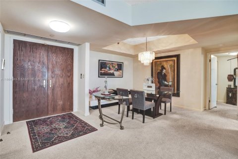 Condo in Aventura, Florida, 2 bedrooms  № 1896811 - photo 16