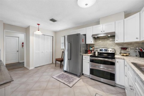 Villa ou maison à vendre à Pinellas Park, Floride: 3 chambres, 129.23 m2 № 2095796 - photo 15