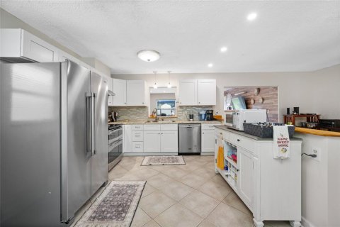 Villa ou maison à vendre à Pinellas Park, Floride: 3 chambres, 129.23 m2 № 2095796 - photo 13