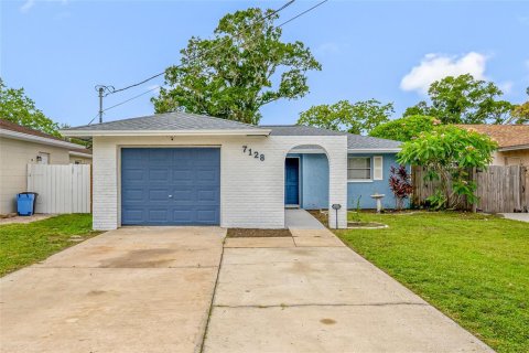 Villa ou maison à Pinellas Park, Floride 3 chambres, 129.23 m2 № 2095796