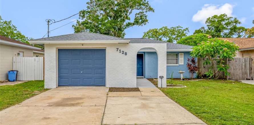 Villa ou maison à Pinellas Park, Floride 3 chambres, 129.23 m2 № 2095796