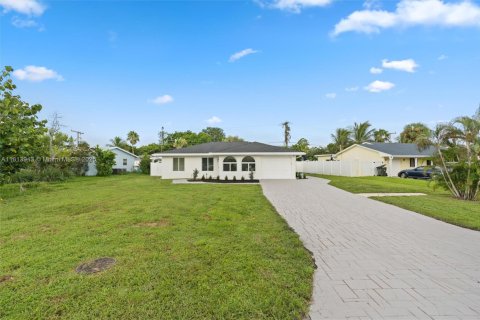 House in Delray Beach, Florida 4 bedrooms, 151.15 sq.m. № 1763076 - photo 24
