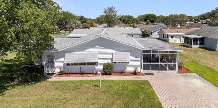 House in The Villages, Florida 2 bedrooms, 128.48 sq.m. № 1637497