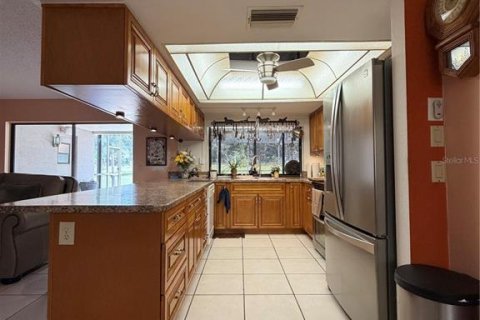 Villa ou maison à vendre à Spring Hill, Floride: 4 chambres, 203.73 m2 № 2401126 - photo 6