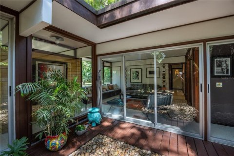 House in Gainesville, Florida 3 bedrooms, 206.8 sq.m. № 1786876 - photo 13