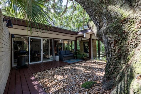 House in Gainesville, Florida 3 bedrooms, 206.8 sq.m. № 1786876 - photo 9