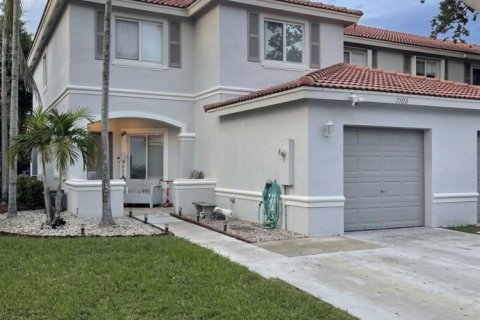 Townhouse in Riviera Beach, Florida 4 bedrooms, 152.82 sq.m. № 2383251