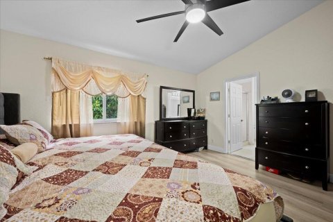 Townhouse in Riviera Beach, Florida 4 bedrooms, 152.82 sq.m. № 2383251 - photo 19