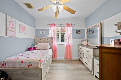 Townhouse in Riviera Beach, Florida 4 bedrooms, 152.82 sq.m. № 2383251 - photo 17