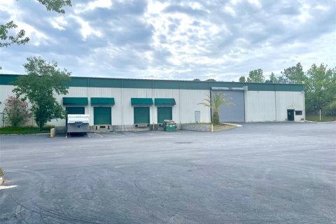 Immobilier commercial à louer à Groveland, Floride: 260.13 m2 № 2156474 - photo 4