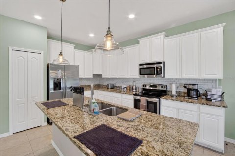 House in Ruskin, Florida 4 bedrooms, 236.53 sq.m. № 1884086 - photo 23