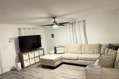 Villa ou maison à vendre à Lakeland, Floride: 3 chambres, 132.01 m2 № 2411673 - photo 3