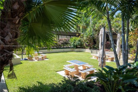 Casa en venta en Miami, Florida, 2 dormitorios, 108.97 m2 № 1958392 - foto 16