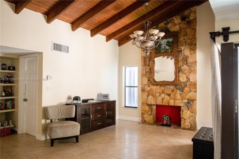 Casa en venta en Miami, Florida, 2 dormitorios, 108.97 m2 № 1958392 - foto 1