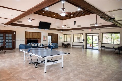 Casa en venta en Miami, Florida, 2 dormitorios, 108.97 m2 № 1958392 - foto 3