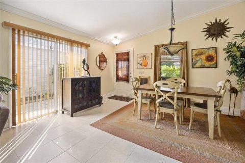 Casa en venta en The Villages, Florida, 2 dormitorios, 110.37 m2 № 1825135 - foto 7