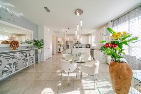 Villa ou maison à vendre à Kissimmee, Floride: 3 chambres, 144.83 m2 № 2222618 - photo 16