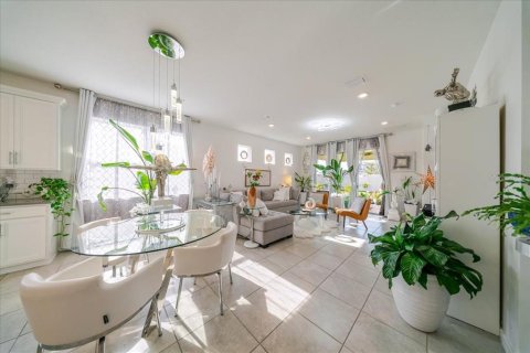 Villa ou maison à vendre à Kissimmee, Floride: 3 chambres, 144.83 m2 № 2222618 - photo 18