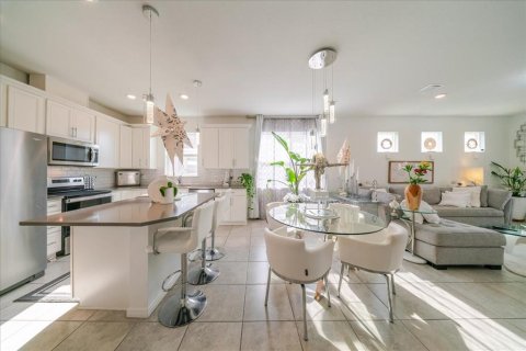 Villa ou maison à vendre à Kissimmee, Floride: 3 chambres, 144.83 m2 № 2222618 - photo 14