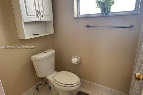 Condo in Miami, Florida, 2 bedrooms  № 1774273 - photo 13