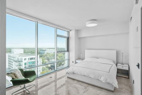 Condo in Orlando, Florida, 2 bedrooms  № 2353222 - photo 20