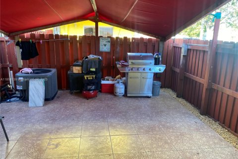 Townhouse in Cutler Bay, Florida 2 bedrooms, 94.76 sq.m. № 1855270 - photo 23