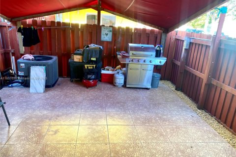 Townhouse in Cutler Bay, Florida 2 bedrooms, 94.76 sq.m. № 1855270 - photo 22