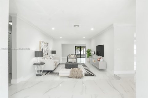 Купить виллу или дом в Корал-Спрингс, Флорида 4 спальни, 238.39м2, № 1728547 - фото 4