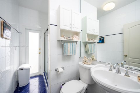 Купить виллу или дом в Майами, Флорида 4 спальни, 210.05м2, № 2016997 - фото 11